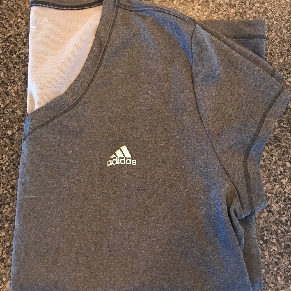 Adidas Tshirt